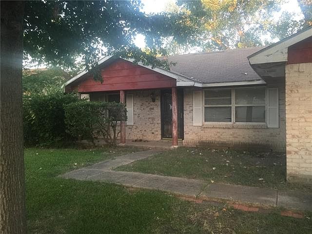 1st image of 630 Jamestown Dr
