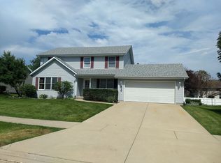 310 Chippewa Dr, Minooka, IL 60447