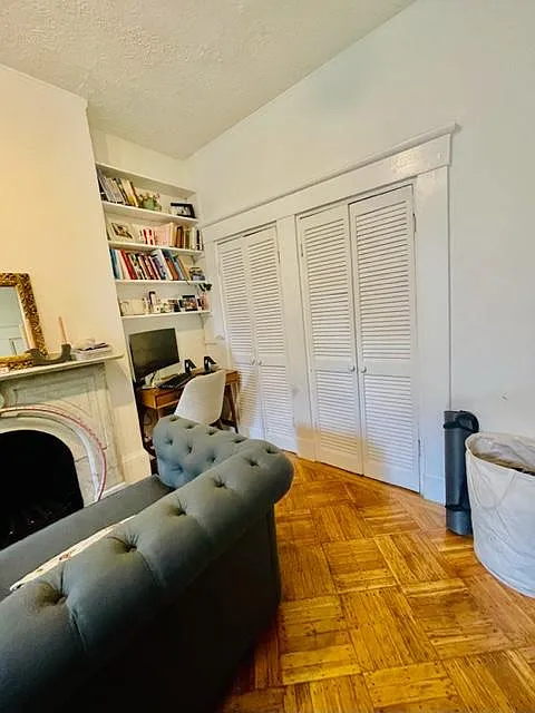Studio, $2,195 — Photo 2