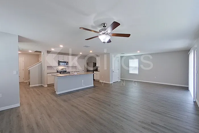 8704 SW 44th Ct — Photo 4