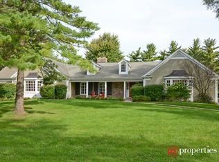 678 Old Barrington Rd, North Barrington, IL 60010