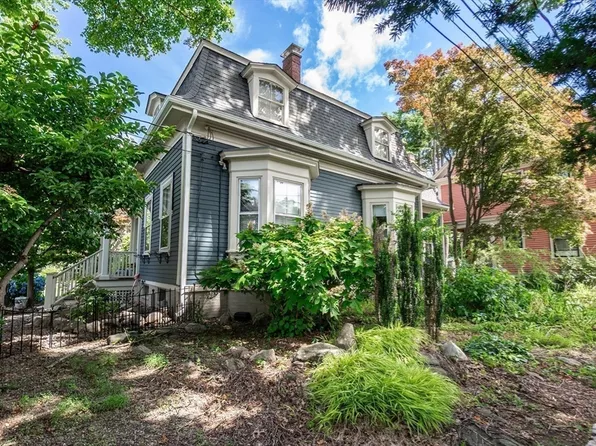 69-69A Walker St #A, Cambridge, MA 02138