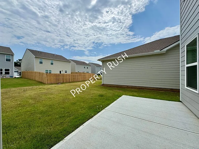 7535 Bendire Loop — Photo 44