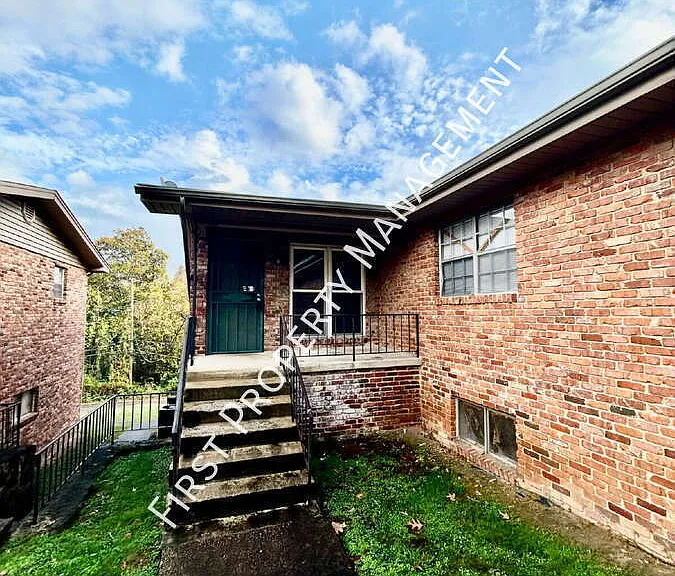 300 Buena Vista Dr #B — Photo 18