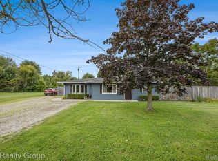 7520 Starville Rd, Cottrellville, MI 48039