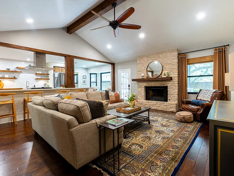 12609 Silver Creek Dr — Photo 19
