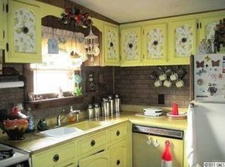 1410 Requa Rd, Cherryville, NC 28021