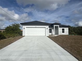 2612 31st St SW, Lehigh Acres, FL 33976