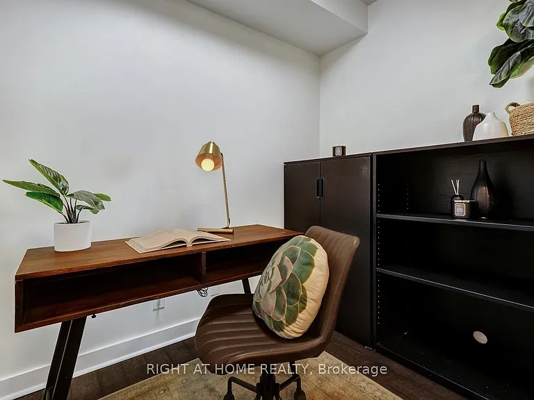 81 Navy Wharf Ct #2316 — Photo 8