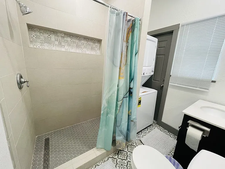 521 W Craig Pl #2 — Photo 11
