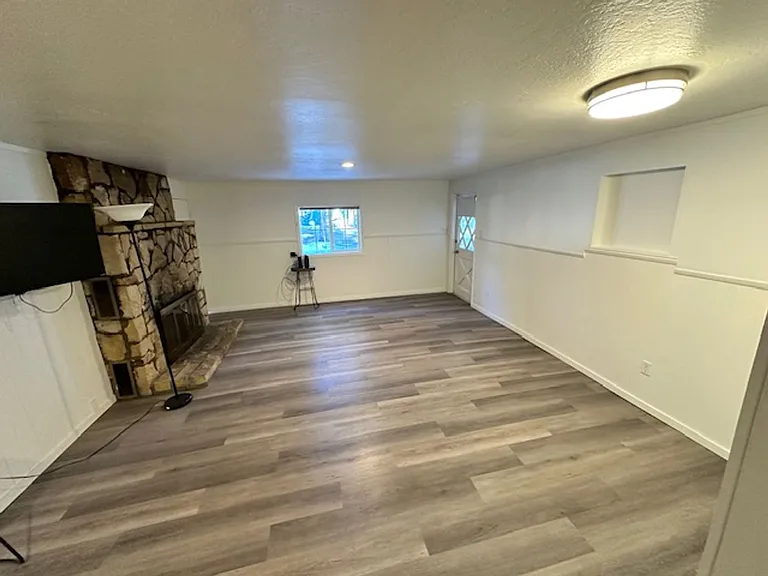 2598 Chris Ave — Photo 4