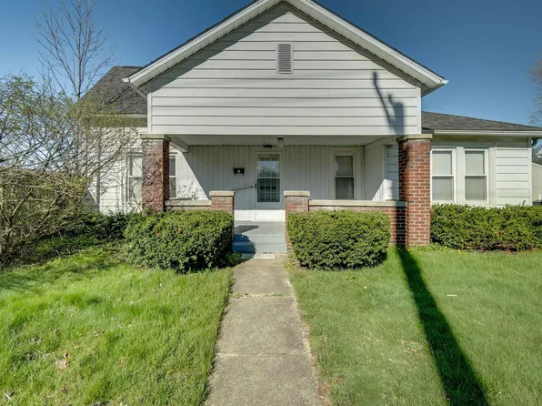 640 S Franklin St, Bloomfield, IN 47424