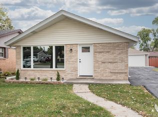 6024 Birmingham St, Chicago Ridge, IL 60415