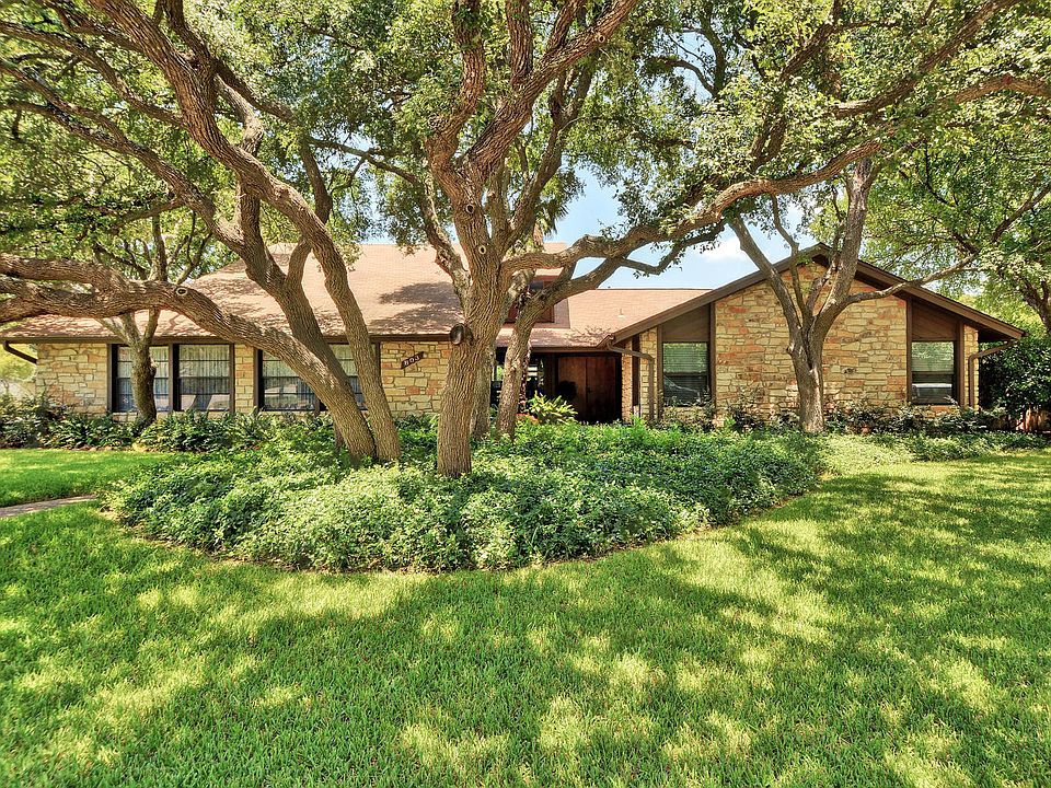 1st image of 803 Penny Ln