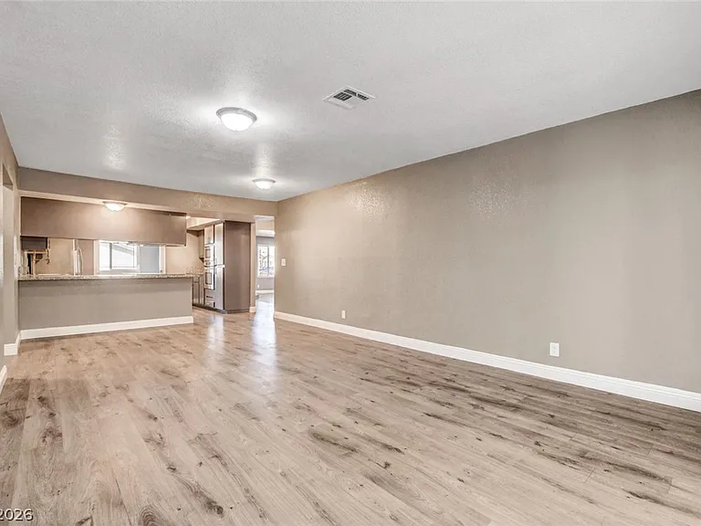 4367 S Mojave Rd — Photo 18