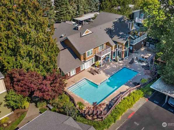 300 N 130th Street #7107, Seattle, WA 98133