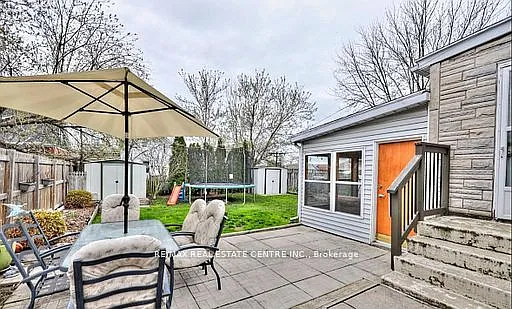 4 bed, $2,300 — Photo 2