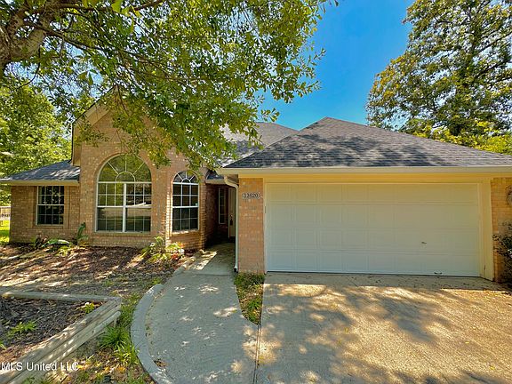 2nd image of 13620 Tara Hills Cir
