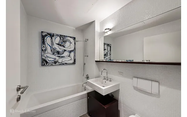 Sold by Douglas Elliman | media 15