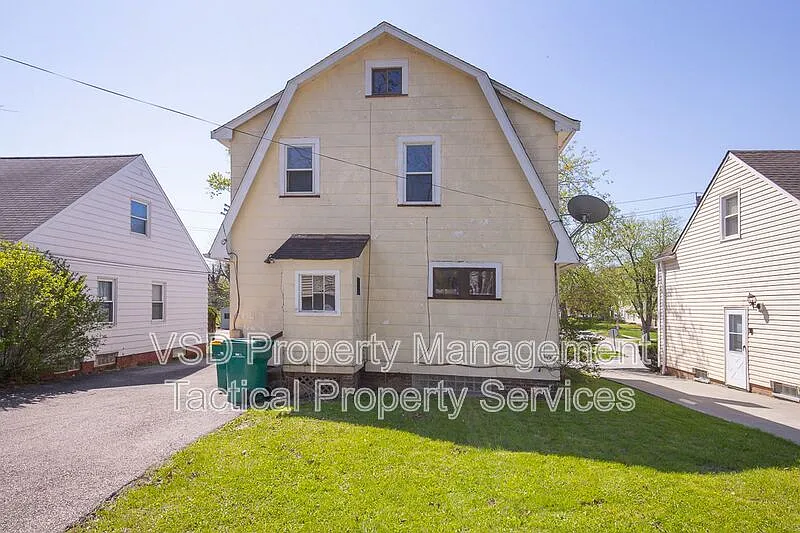 Building Photo - 19101 Nitra Ave