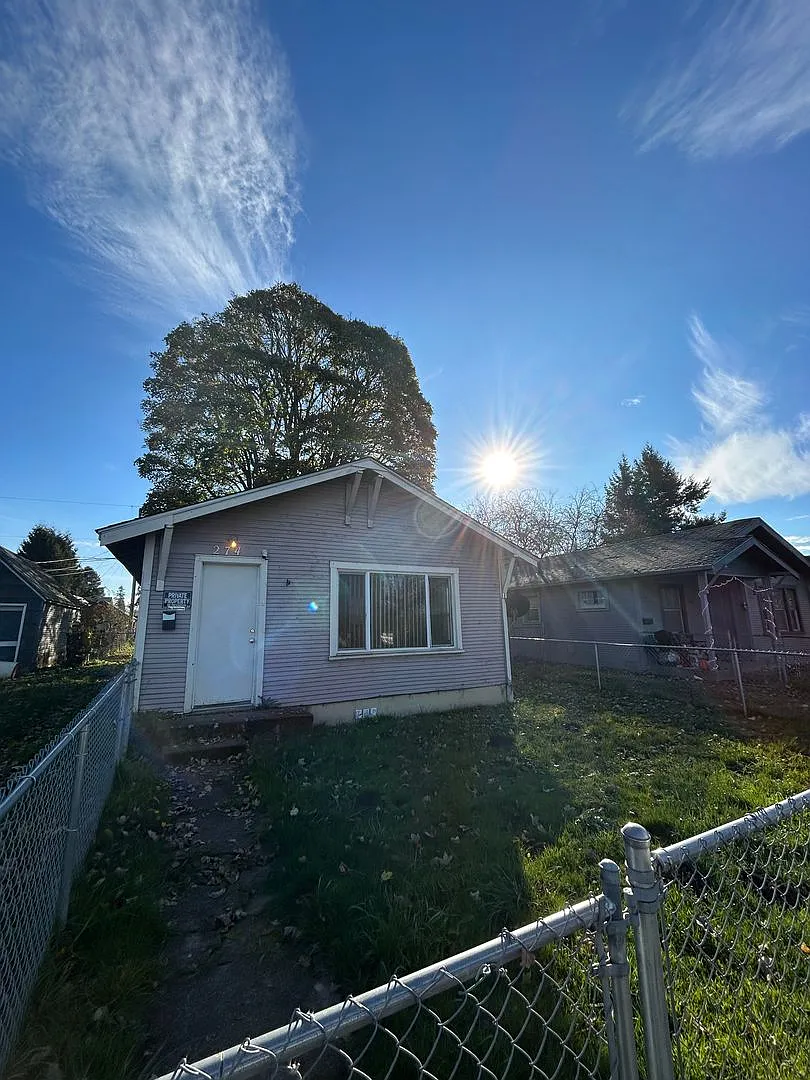 274 24th Ave photo 1