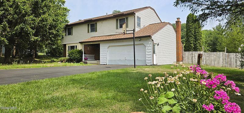 2nd image of 16 Warwick Way