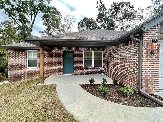 Building Photo - 18 Dinsmoore Ln