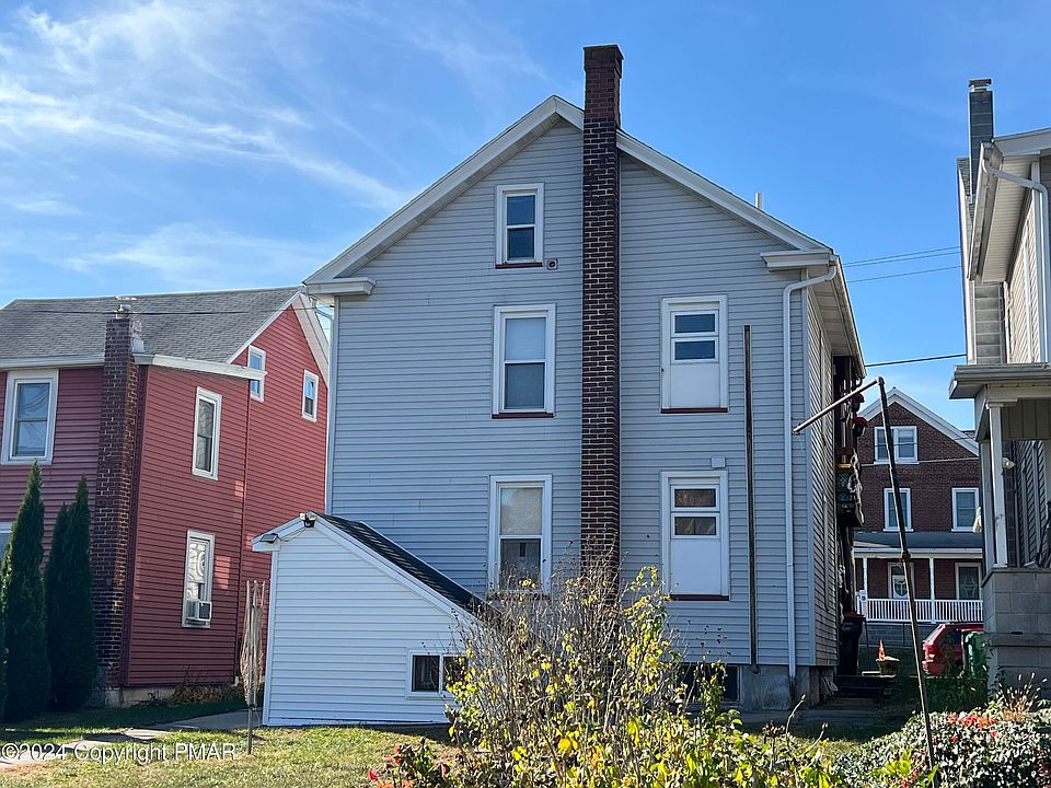 2nd image of 253 N 3rd St