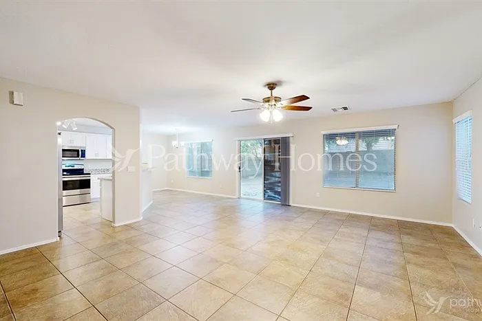 Building Photo - 31420 N Shale Dr