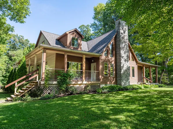 28065 McKee Rd, Frazeysburg, OH 43822