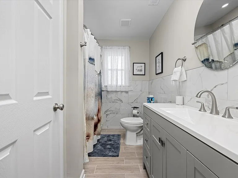 7024 Calvert Ave #B — Photo 15