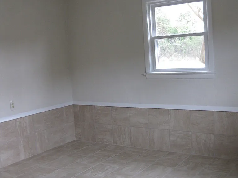 430 Staten St — Photo 5