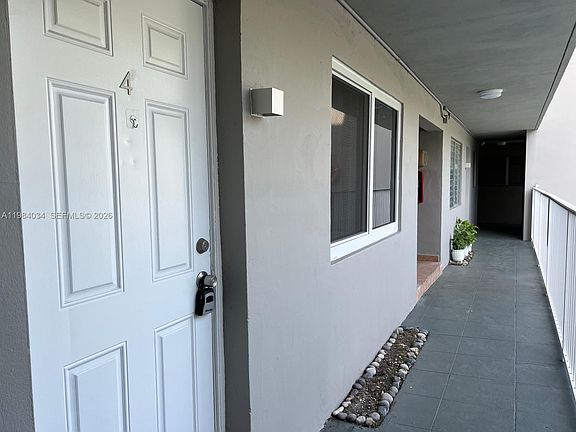 3rd image of 2300 SW 3rd Ave APT 4