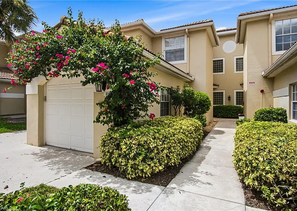 77 Silver Oaks Cir #8102