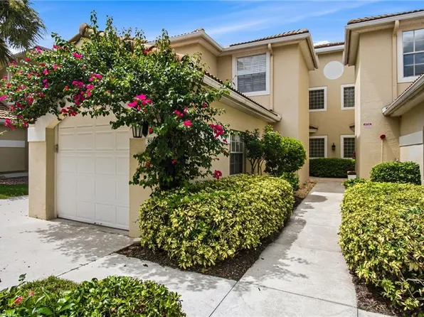 77 Silver Oaks Cir APT 8102, Naples, FL 34119