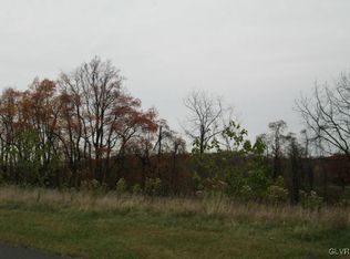 2635 Long Ridge Dr #12, Hellertown, PA 18055