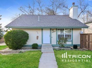 3762 S Danube Cir, Aurora, CO 80013