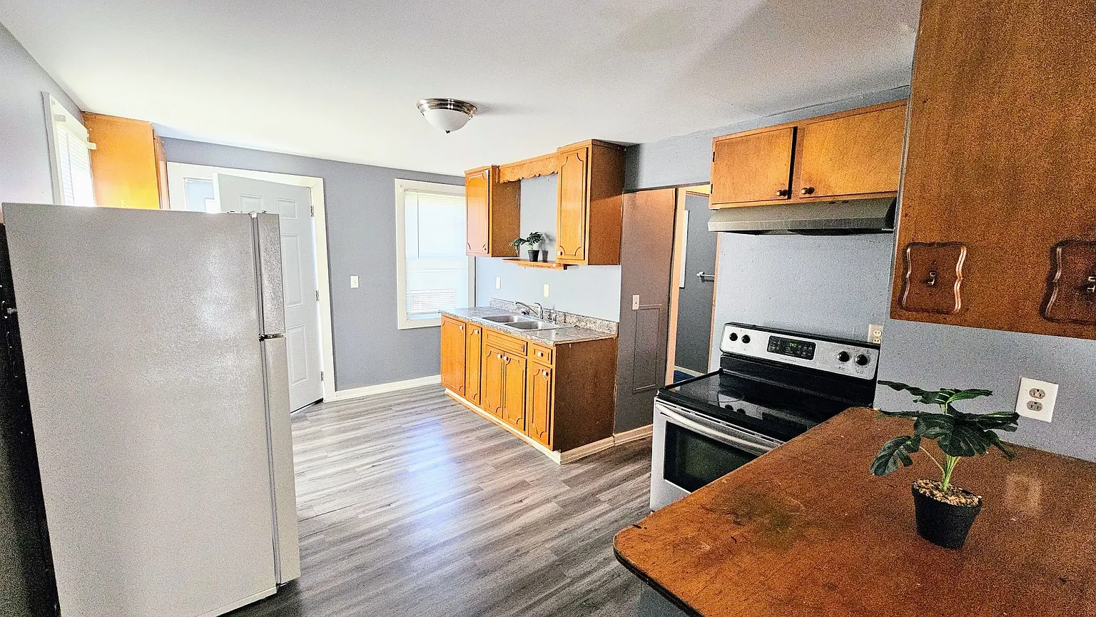 54-56 Benfield Ave photo 1