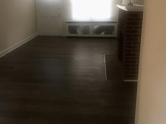 4th image of 408 W Summit Ave