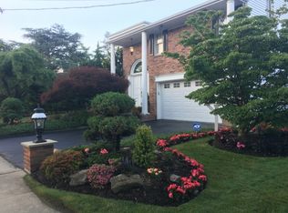 668 Church Ave, Woodmere, NY 11598