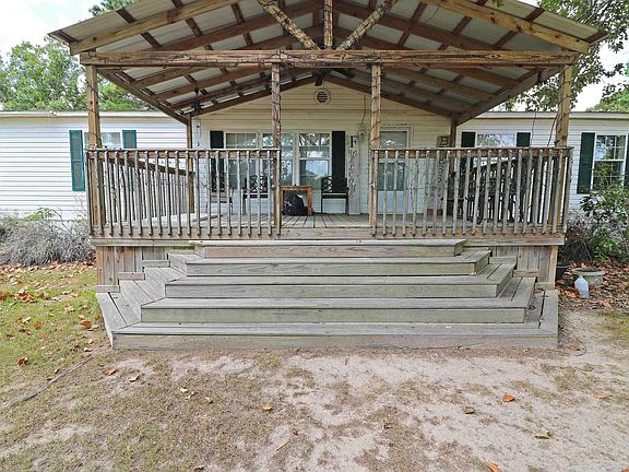 3rd image of 181 Acorn Ln