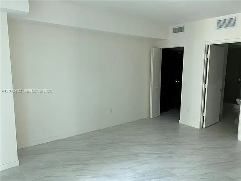 1100 S Miami Ave #2710 — Photo 4