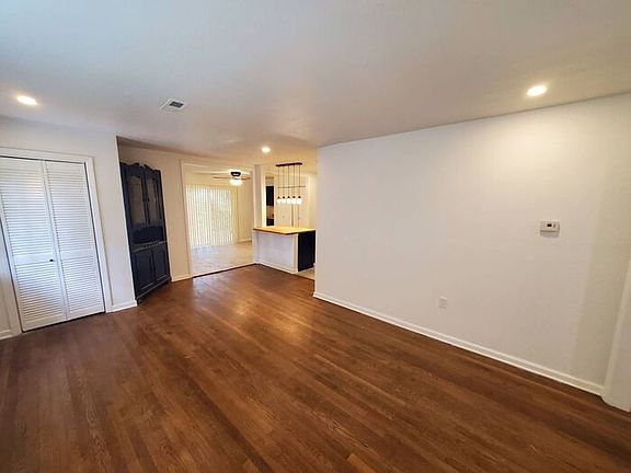 3rd image of 6306 E 147th Ter