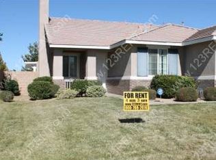 1645 W Norberry St, Lancaster, CA 93534