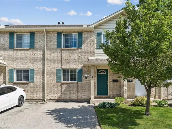 7470 Monastery Dr #4, Niagara Falls, ON L2H 3B3