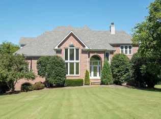 1020 Heritage Woods Dr, Hendersonville, TN 37075
