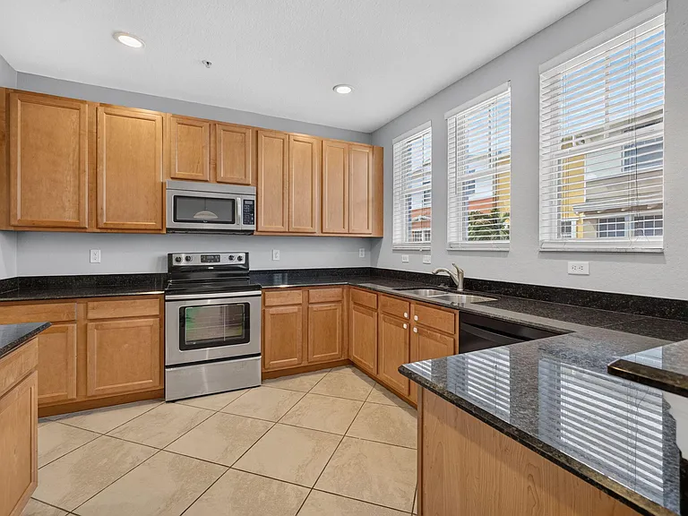 430 Amador Ln #4 — Photo 13