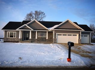 1015 Whippoorwill Way, Beloit, WI 53511