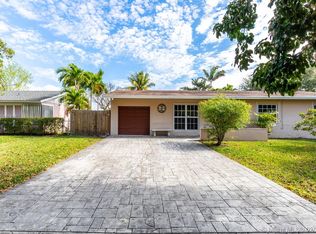 15615 SW 109th Ct, Miami, FL 33157