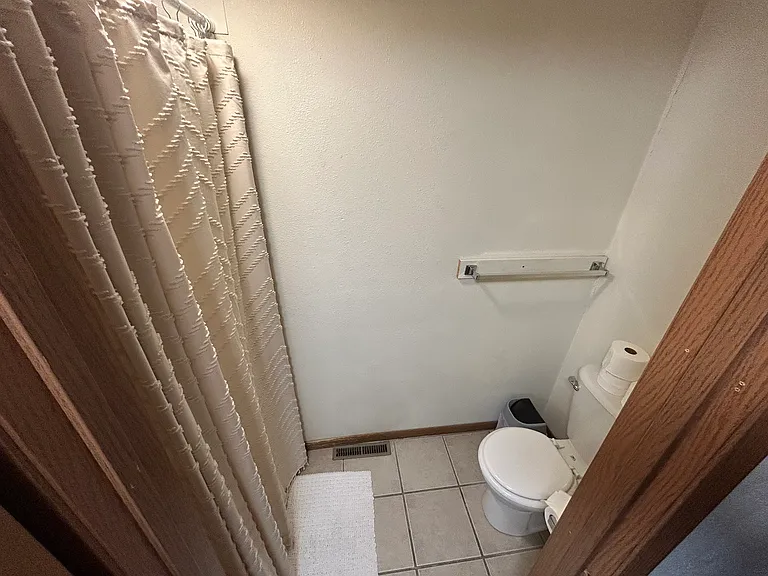 1009 W 22nd St #44 — Photo 13